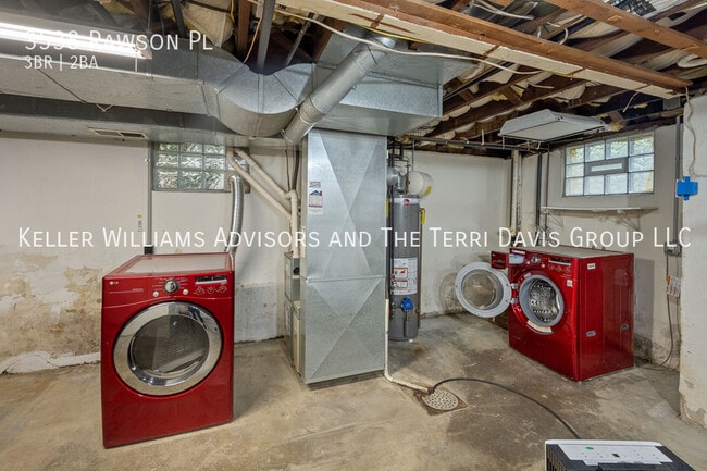 Building Photo - 3538 Rawson Pl