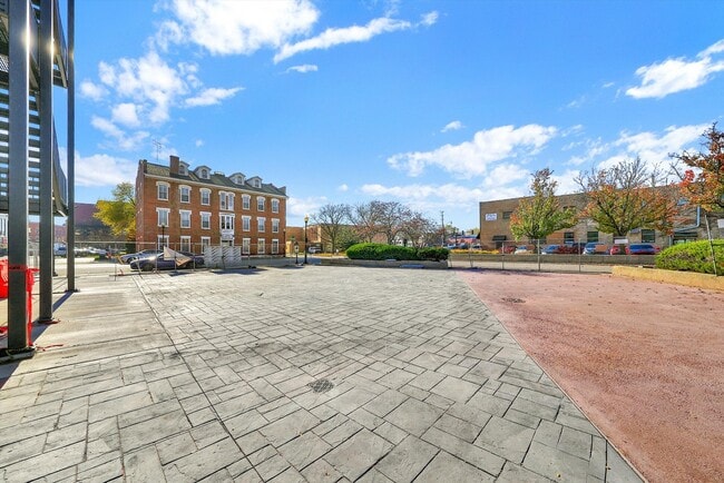 Building Photo - 115 W Galena Blvd