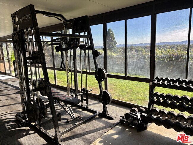 Building Photo - 16312 Itasca St