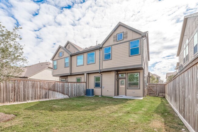 Building Photo - 16111 Northern Cardinal Ln