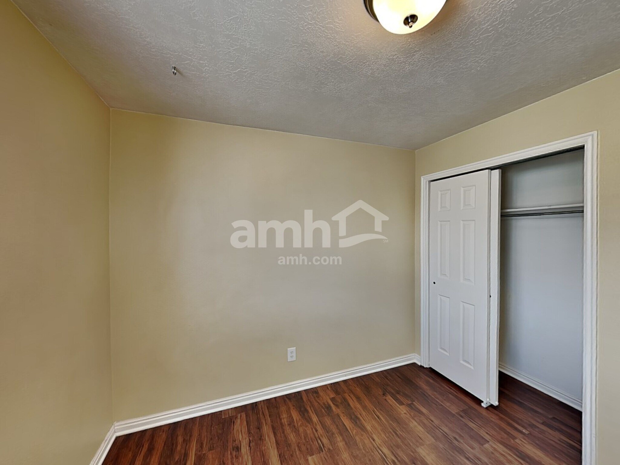 Building Photo - 117 E 1875 N