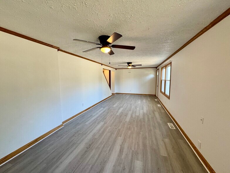 Building Photo - 4646 13th St NW