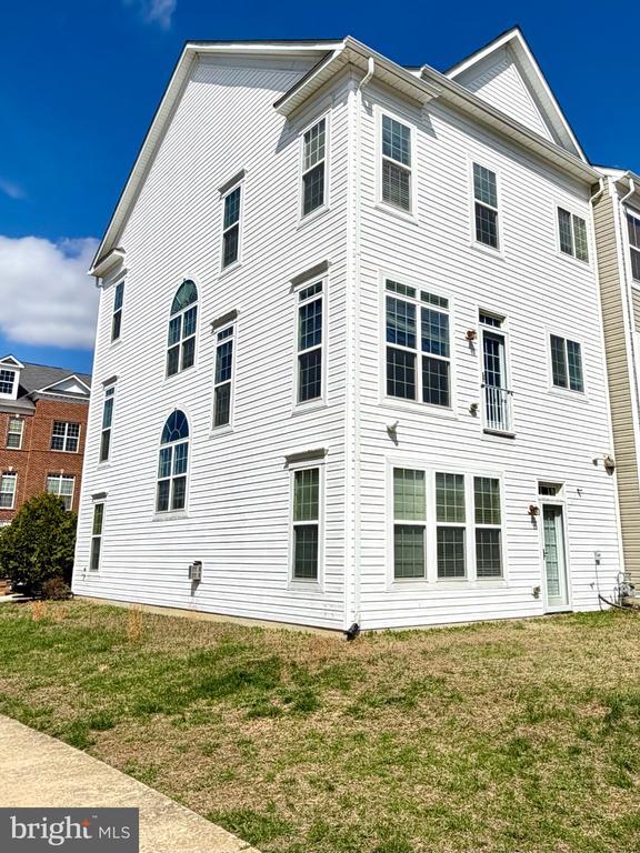 Building Photo - 7301 Chaddsford Shoreside Ct