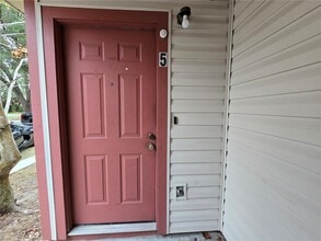 Building Photo - 308 W Crescent Dr