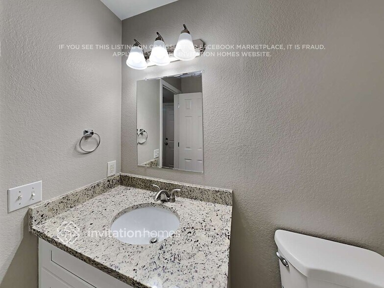 Building Photo - 1270 Lords Hill Dr