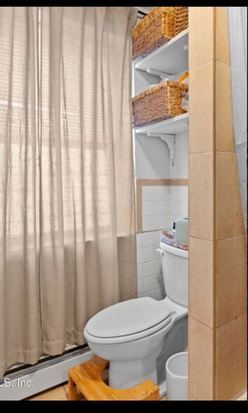 Building Photo - 1189 Bay St