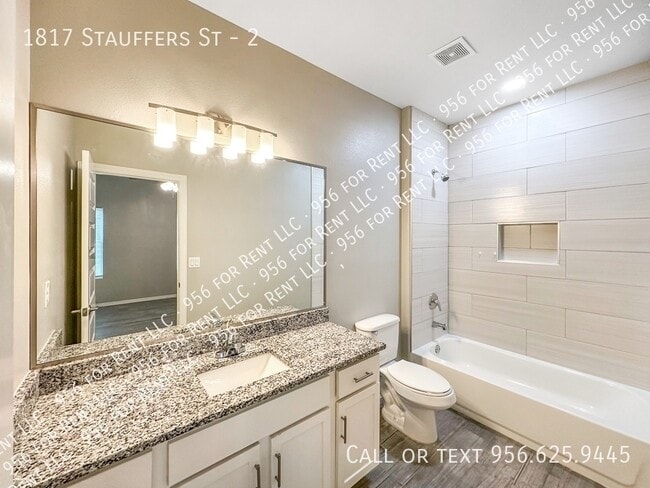 Building Photo - 1817 Stauffers St