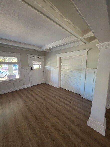 Building Photo - 2181 W 29th St