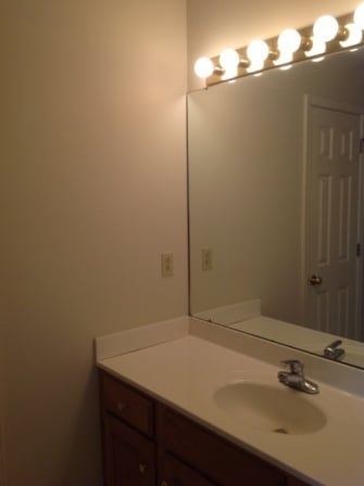 Building Photo - Half Off the First Month's Rent