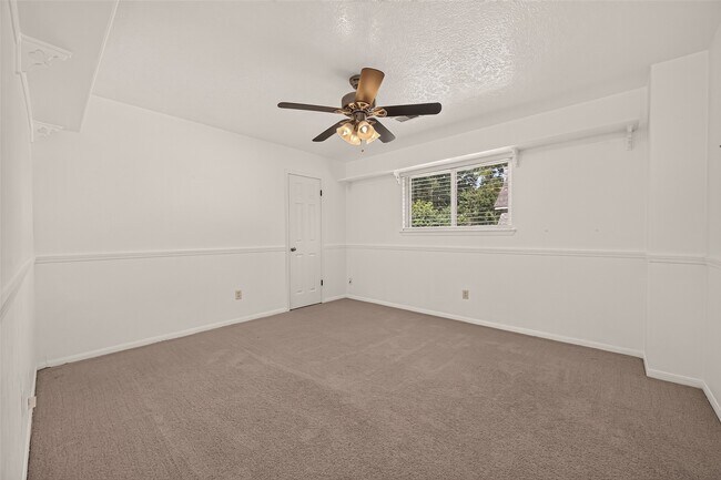 Building Photo - 12619 Chriswood Dr