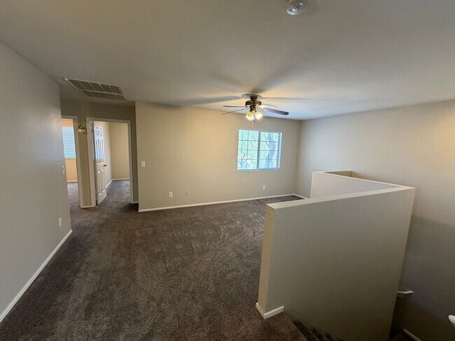 Building Photo - 3049 W Santa Cruz Ave