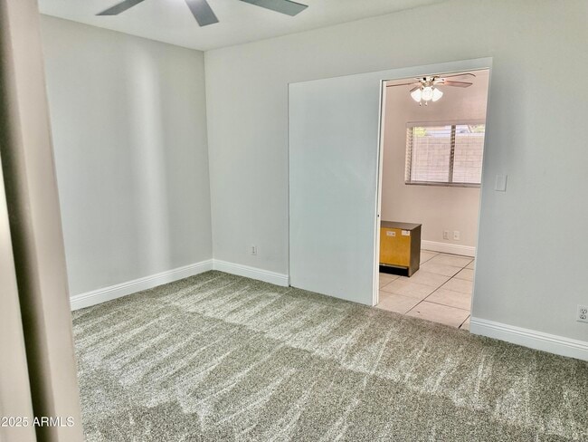 Building Photo - 1213 E Tonto Ln