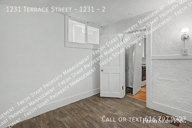 Building Photo - 1231 Terrace St