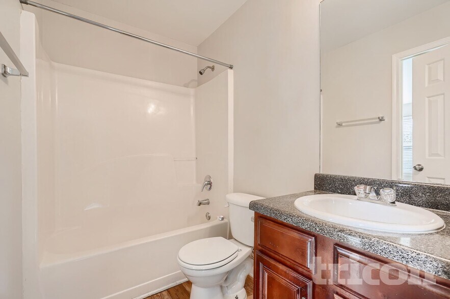 Building Photo - 3368 Hunting Creek Pass