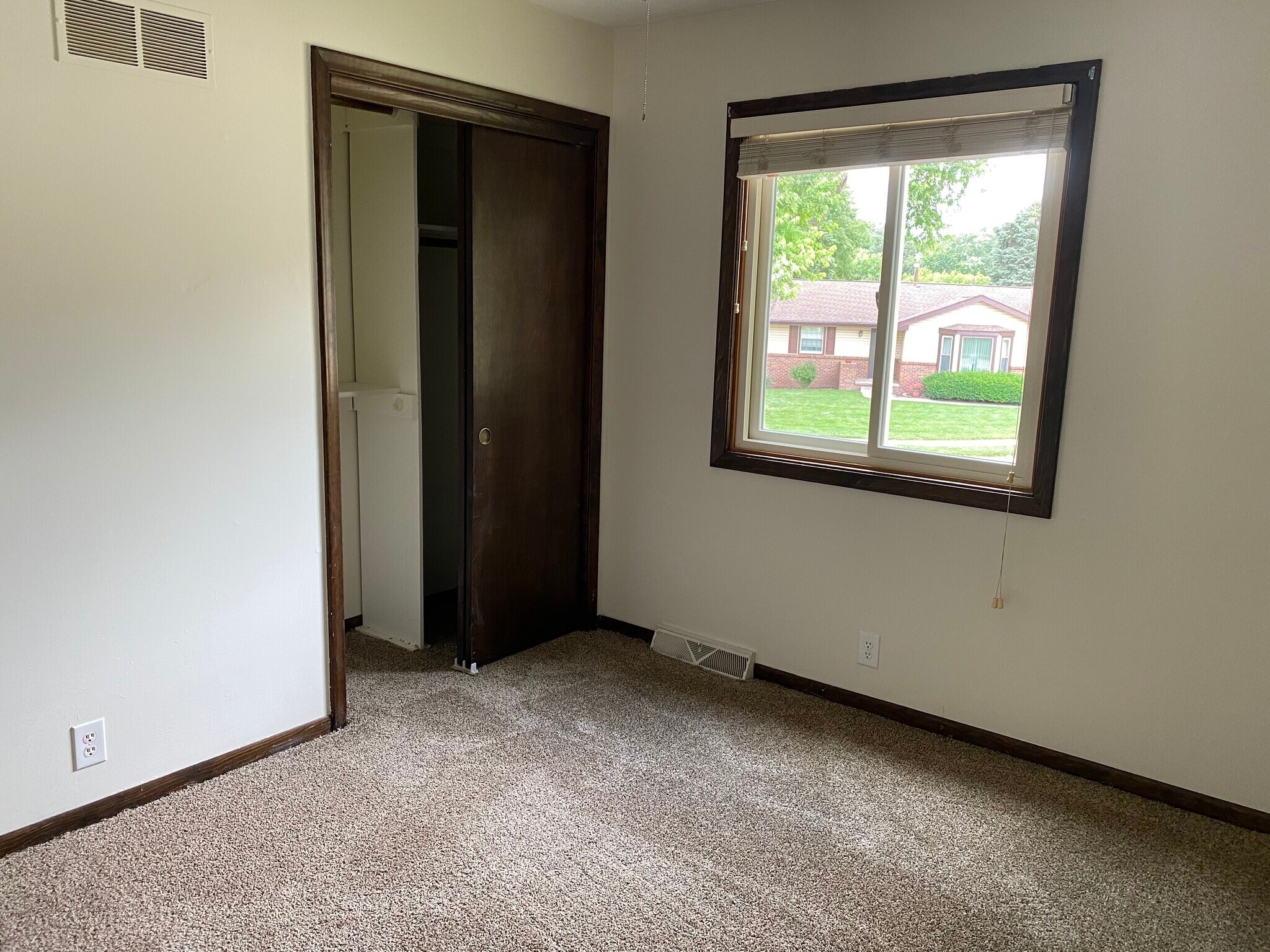 Building Photo - 2129 N 122nd Cir