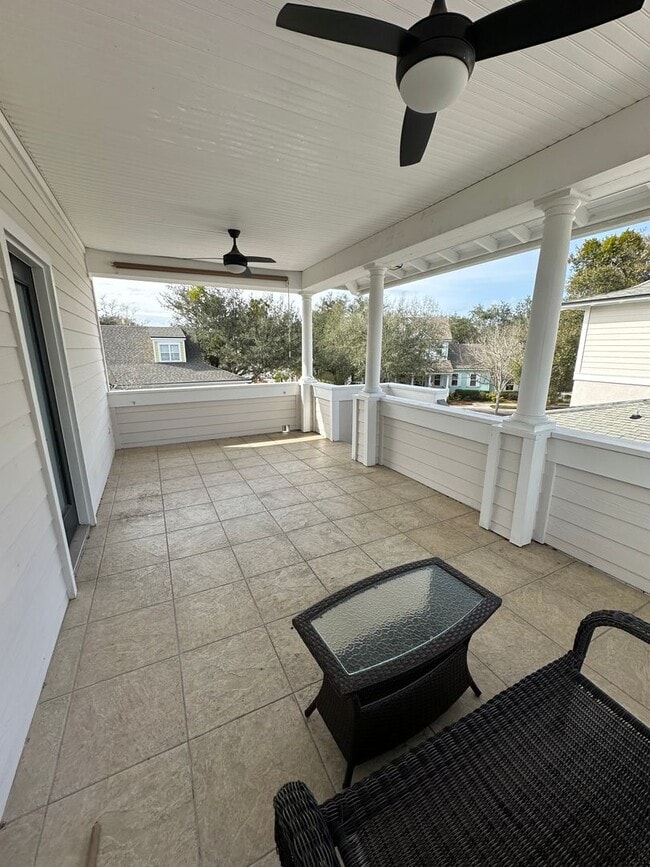 Building Photo - Amelia Island Awaits: Move-In-Ready One-Bedroom Oasis in Amelia Park, Fernandina Beach!