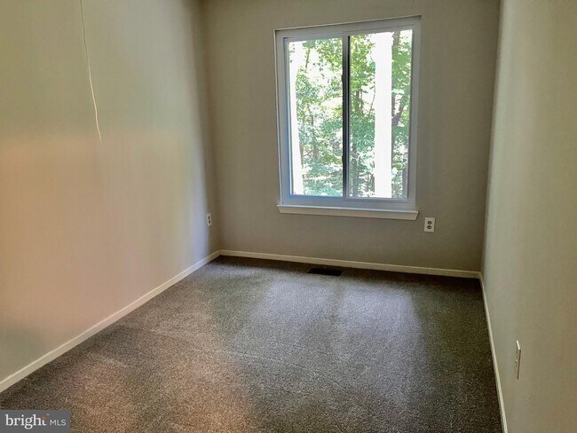 Building Photo - 10824 Whiterim Dr