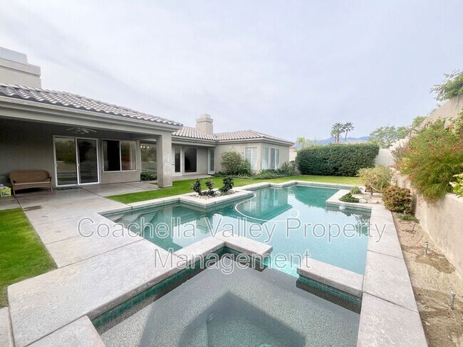 Building Photo - 20 Trafalgar