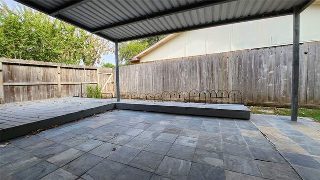 Building Photo - 7314 El Cresta Dr