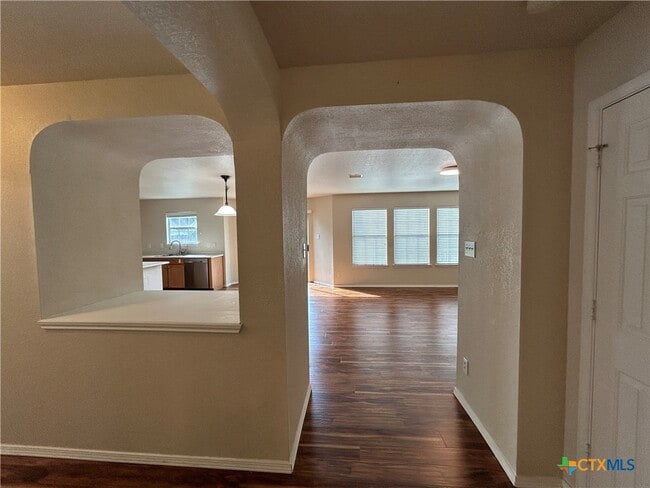 Building Photo - 424 Copper Hill Dr