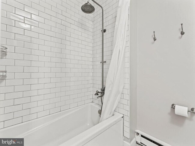 Building Photo - 2000 16th St NW