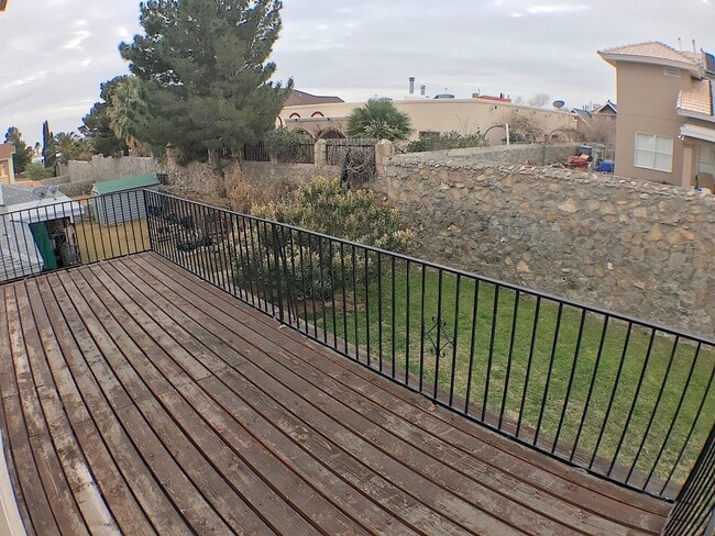 Building Photo - Northeast El Paso 3 Bed Refrig A/C