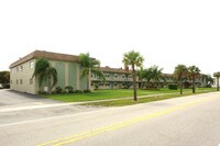 Building Photo - 1200 S Broadway Lantana, FL 33462