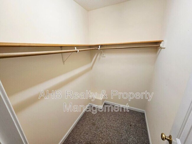 Building Photo - 3263 Alamance Rd