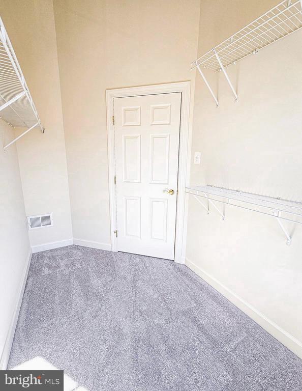 Building Photo - 13117 Tannery Ridge Dr