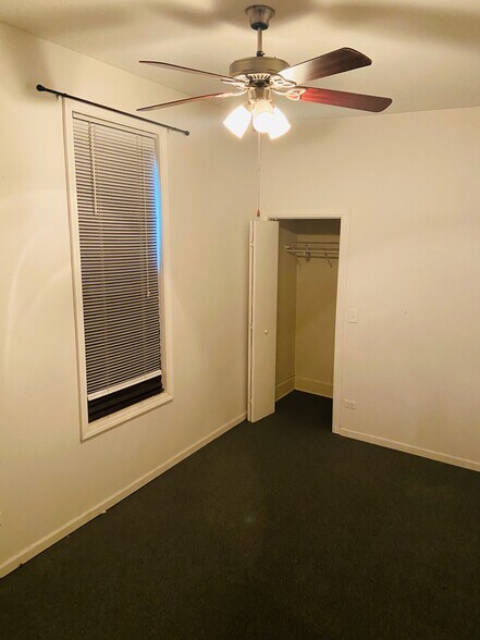 Building Photo - 1656 N Talman Ave