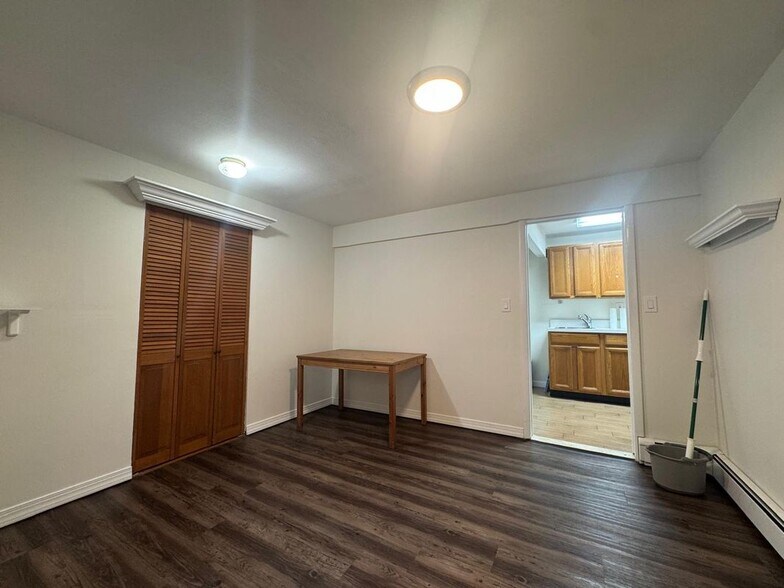 Building Photo - 25 Paddock St