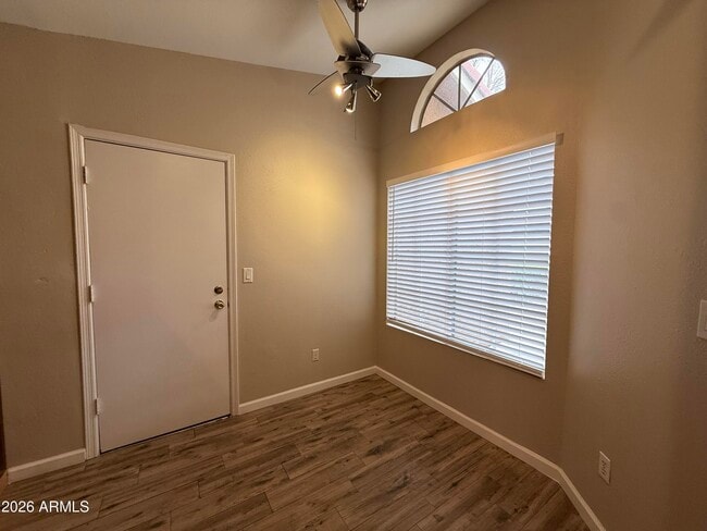 Building Photo - 2307 W Gail Dr