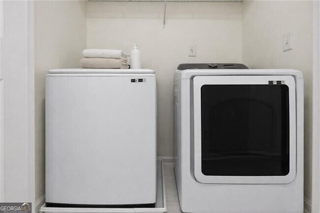 Building Photo - 1805 Liberty Pkwy NW