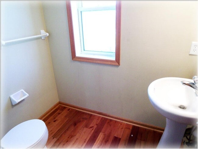 Building Photo - 16601 50th Ct N