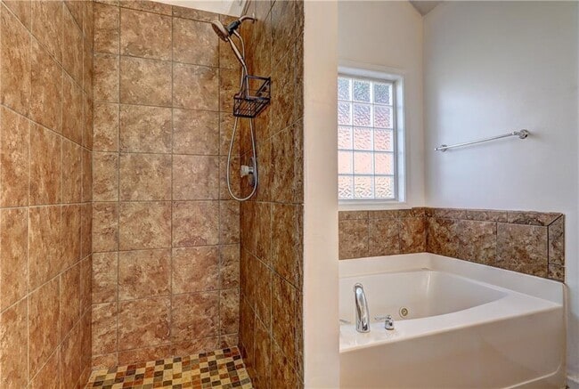Building Photo - 1553 Ravens Run
