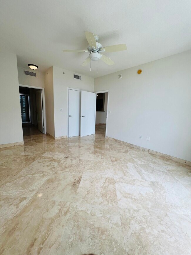 Building Photo - 550 Okeechobee Blvd