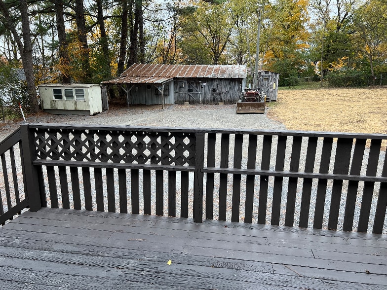 Building Photo - 819 Pitt Ave