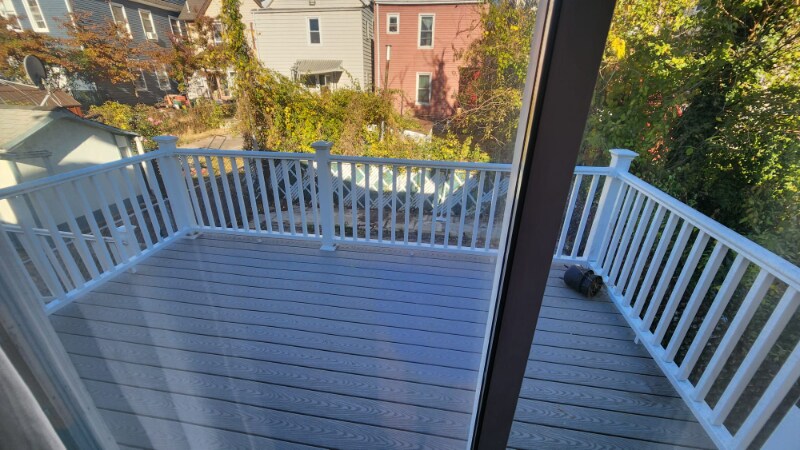 Building Photo - 508 Cross St