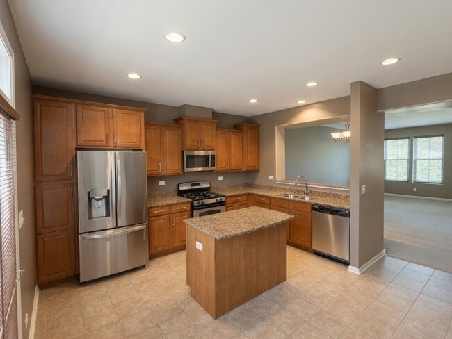 Building Photo - 2209 S Crambourne Way