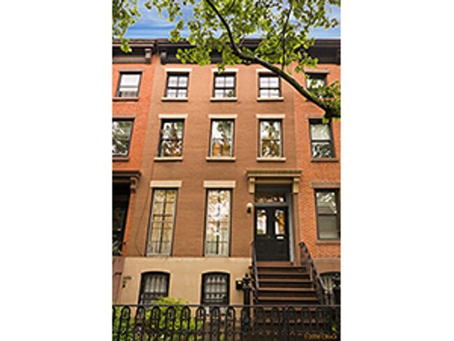 Building Photo - 253 Dean St