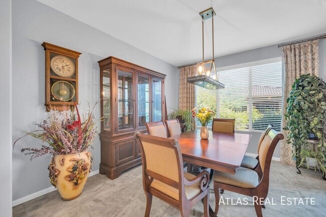 Building Photo - 16961 W Holly St