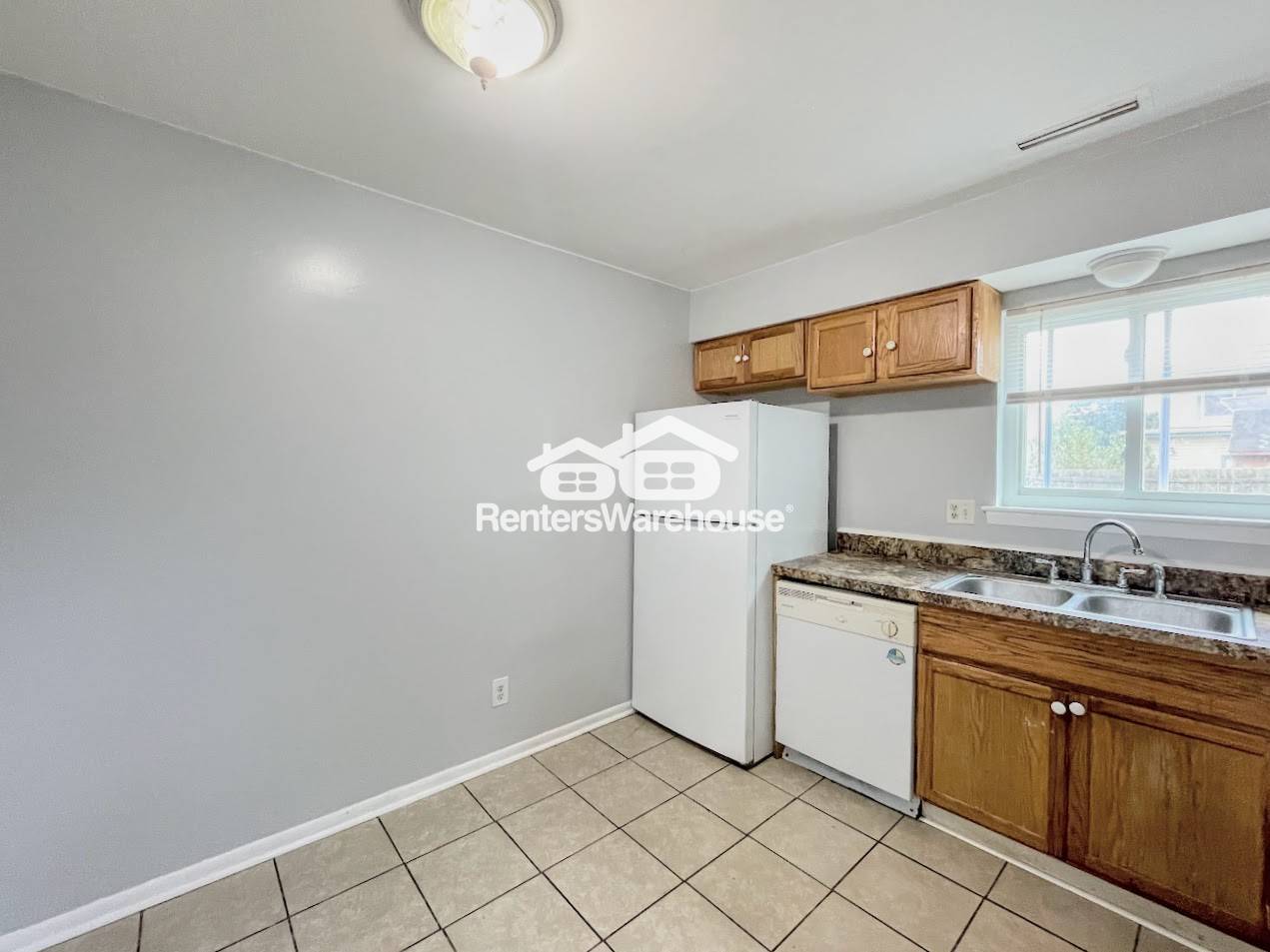 Building Photo - 5775 Albright Dr