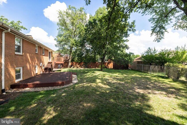 Building Photo - 5002 Talbois Pl