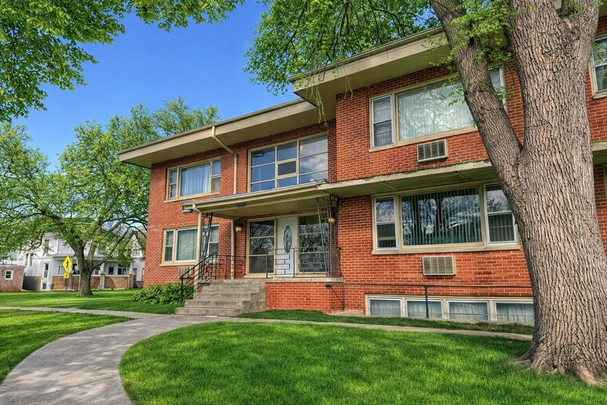 Building Photo - 1400 S 20th St