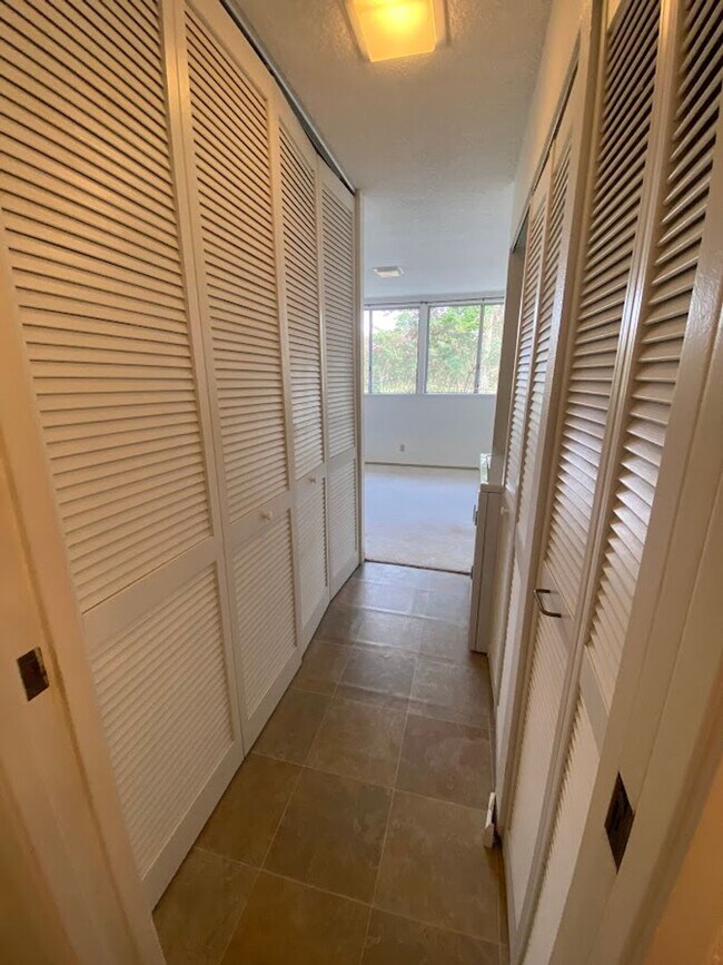 Building Photo - 168MCC