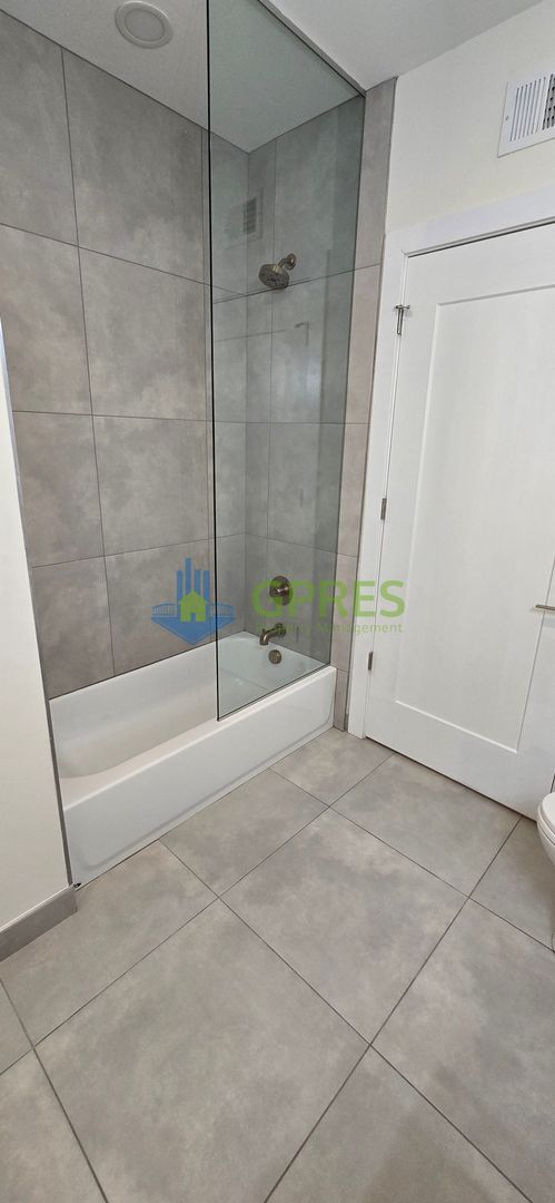 Building Photo - 3725 Butler St