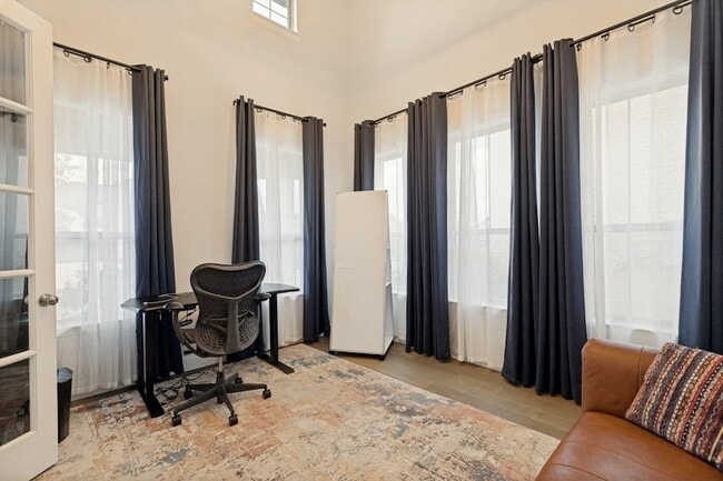 Building Photo - 4241 Mill Pond Dr