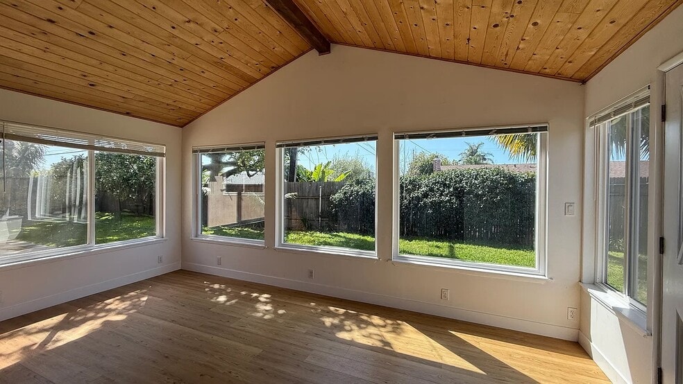 Building Photo - 6211 Covington Way