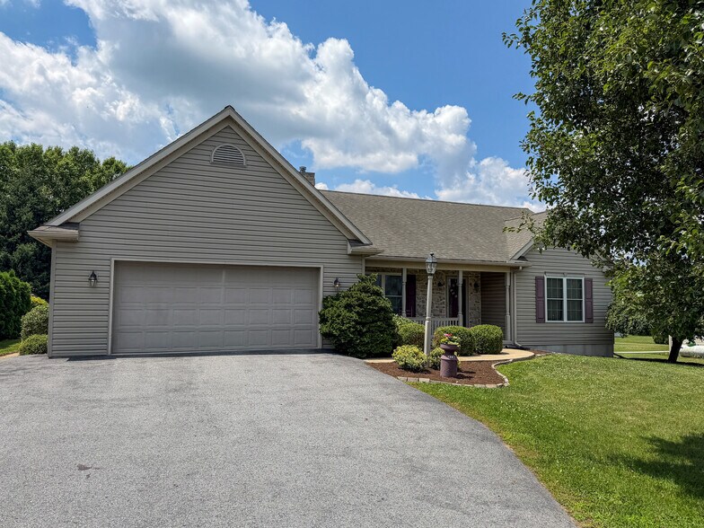 Building Photo - 1387 Sheep Hill Rd