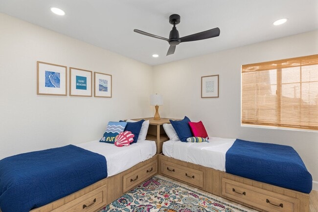 Building Photo - Ocean View Leucadia Townhome | Walk to Beach, Dining & More